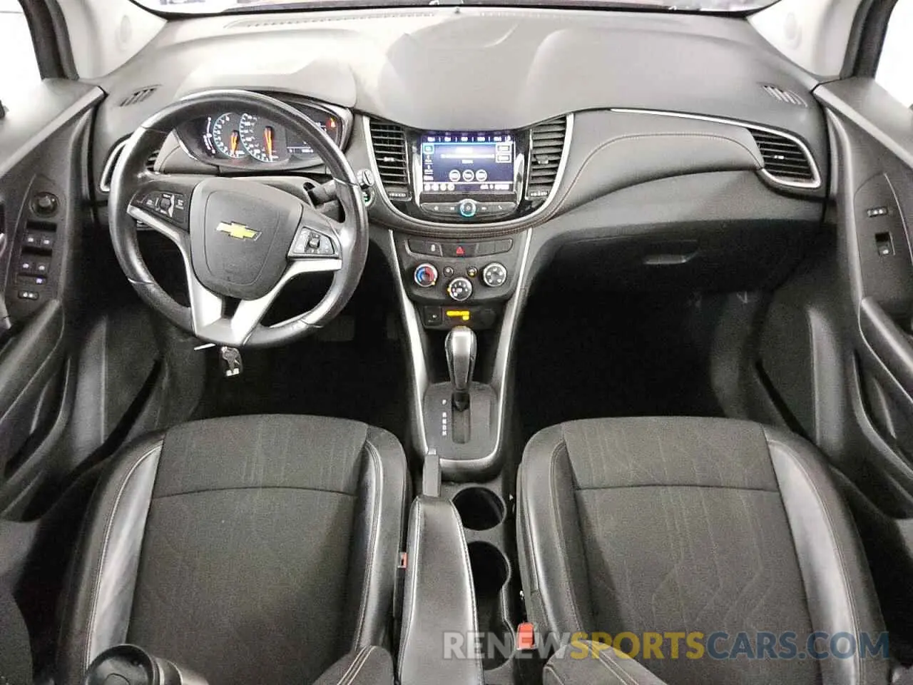 8 Photograph of a damaged car KL7CJPSM1NB539805 CHEVROLET TRAX 2022
