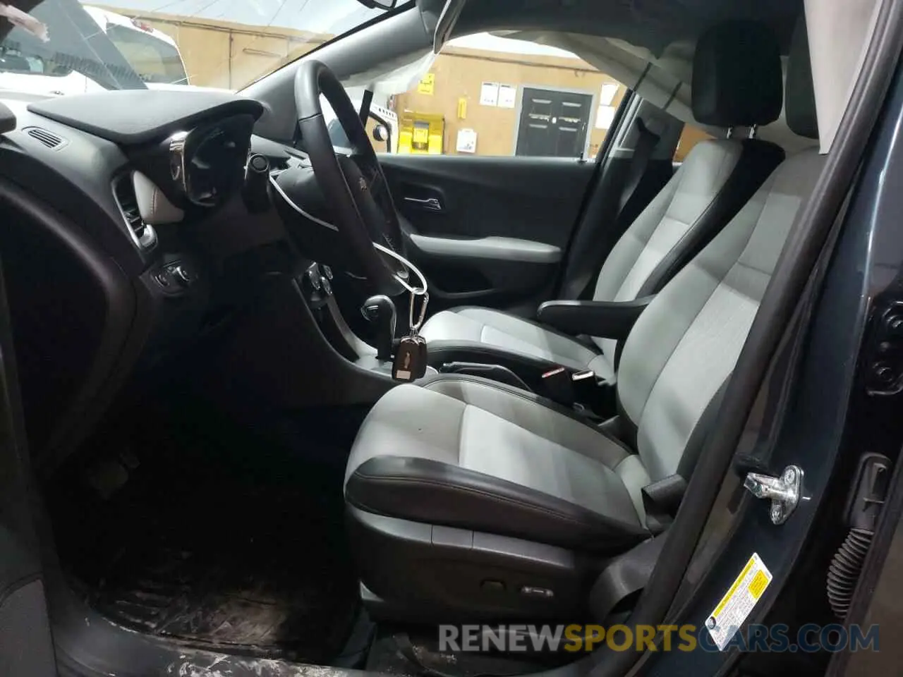 7 Photograph of a damaged car KL7CJPSM1NB541148 CHEVROLET TRAX 2022