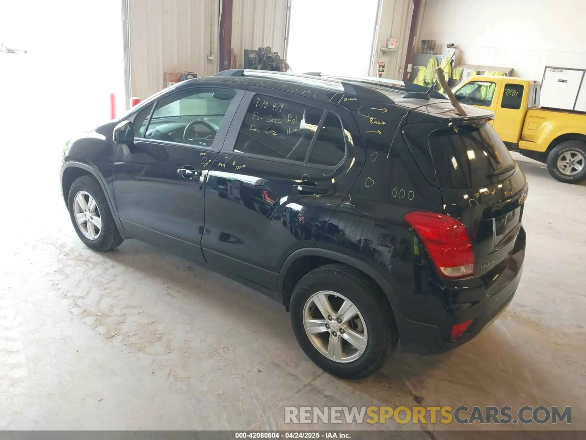 3 Photograph of a damaged car KL7CJPSM1NB563974 CHEVROLET TRAX 2022