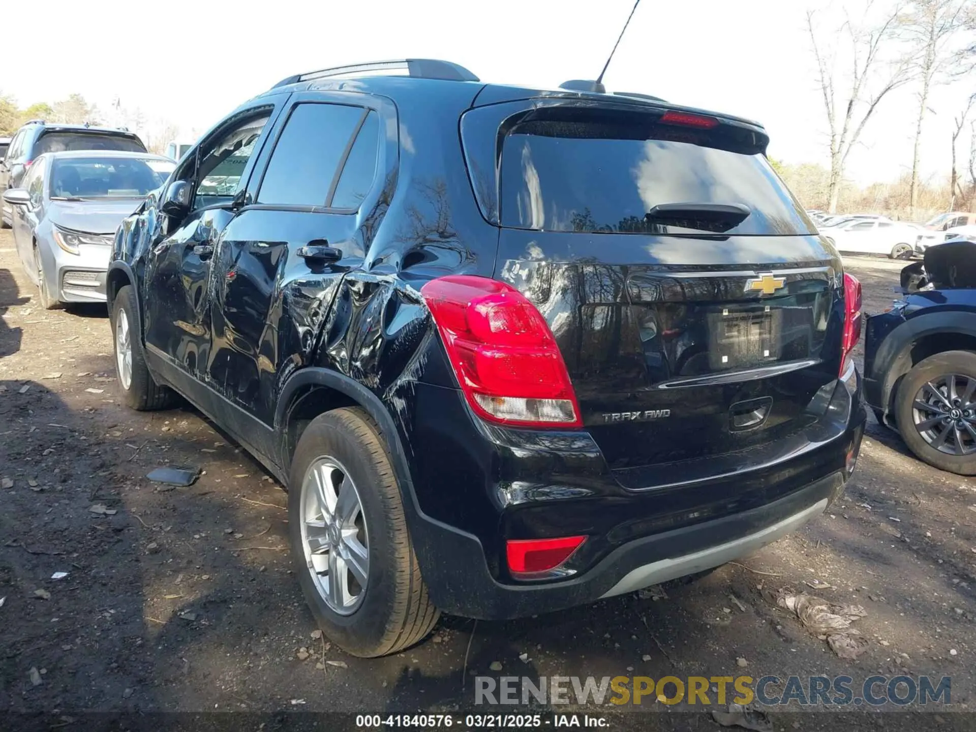 3 Photograph of a damaged car KL7CJPSM1NB565966 CHEVROLET TRAX 2022