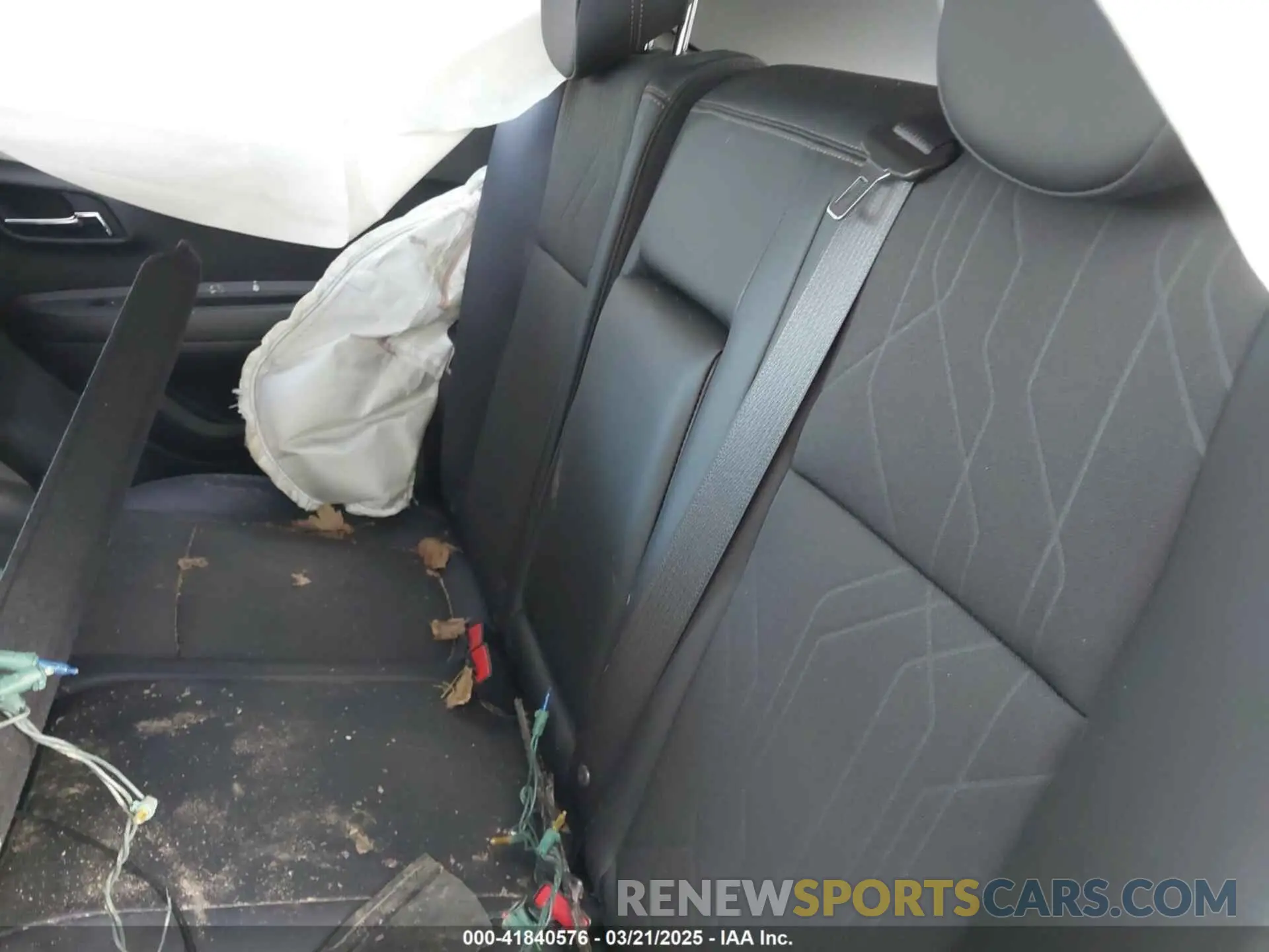 8 Photograph of a damaged car KL7CJPSM1NB565966 CHEVROLET TRAX 2022