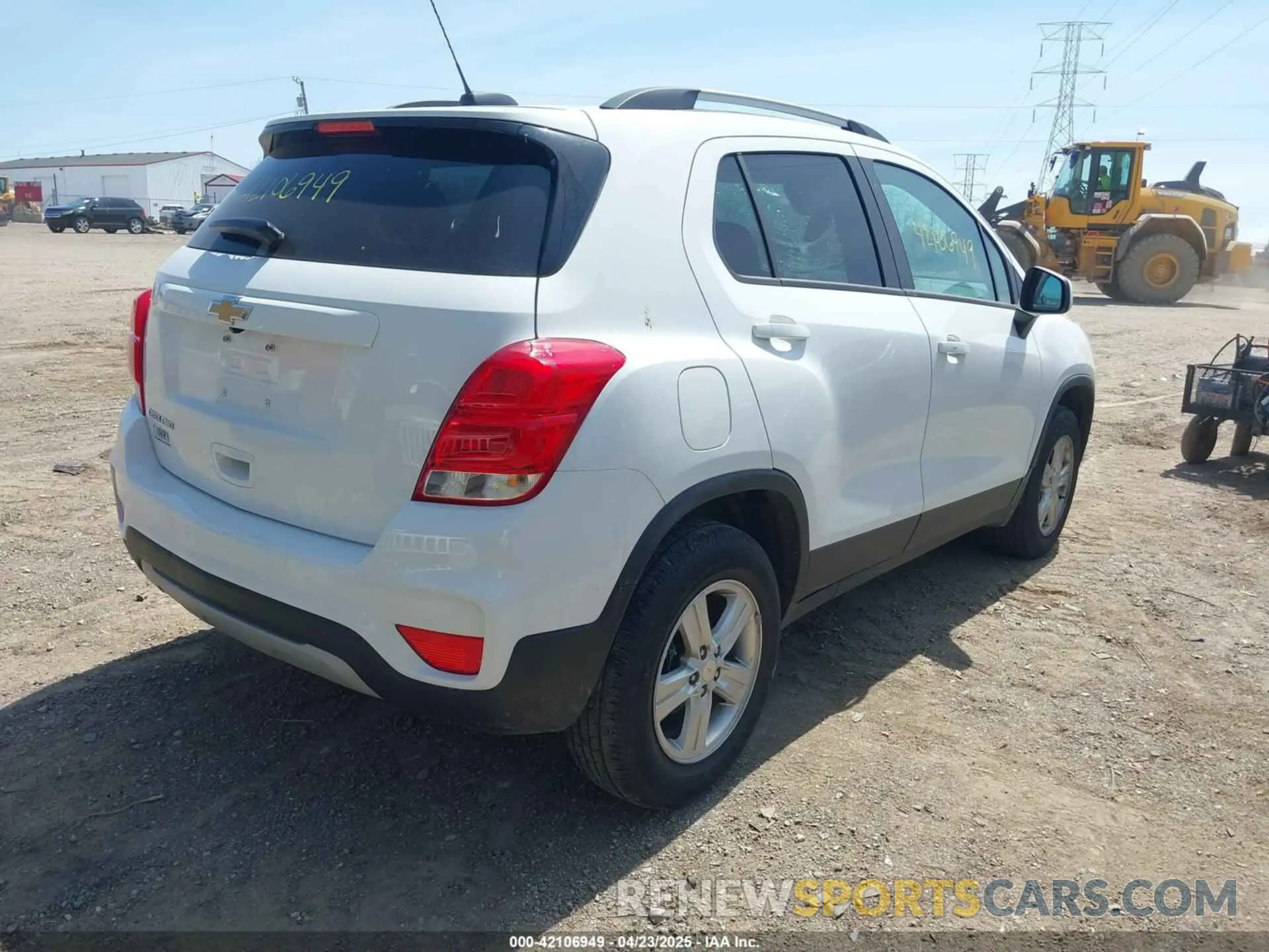 4 Photograph of a damaged car KL7CJPSM1NB569189 CHEVROLET TRAX 2022