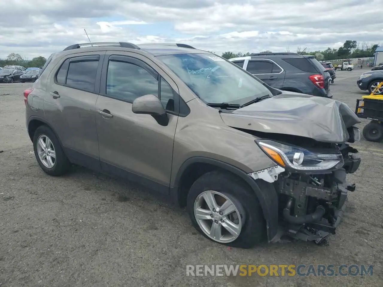 4 Photograph of a damaged car KL7CJPSM2NB506747 CHEVROLET TRAX 2022