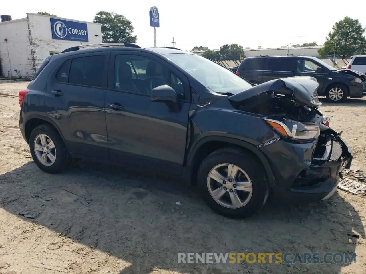 4 Photograph of a damaged car KL7CJPSM2NB512760 CHEVROLET TRAX 2022