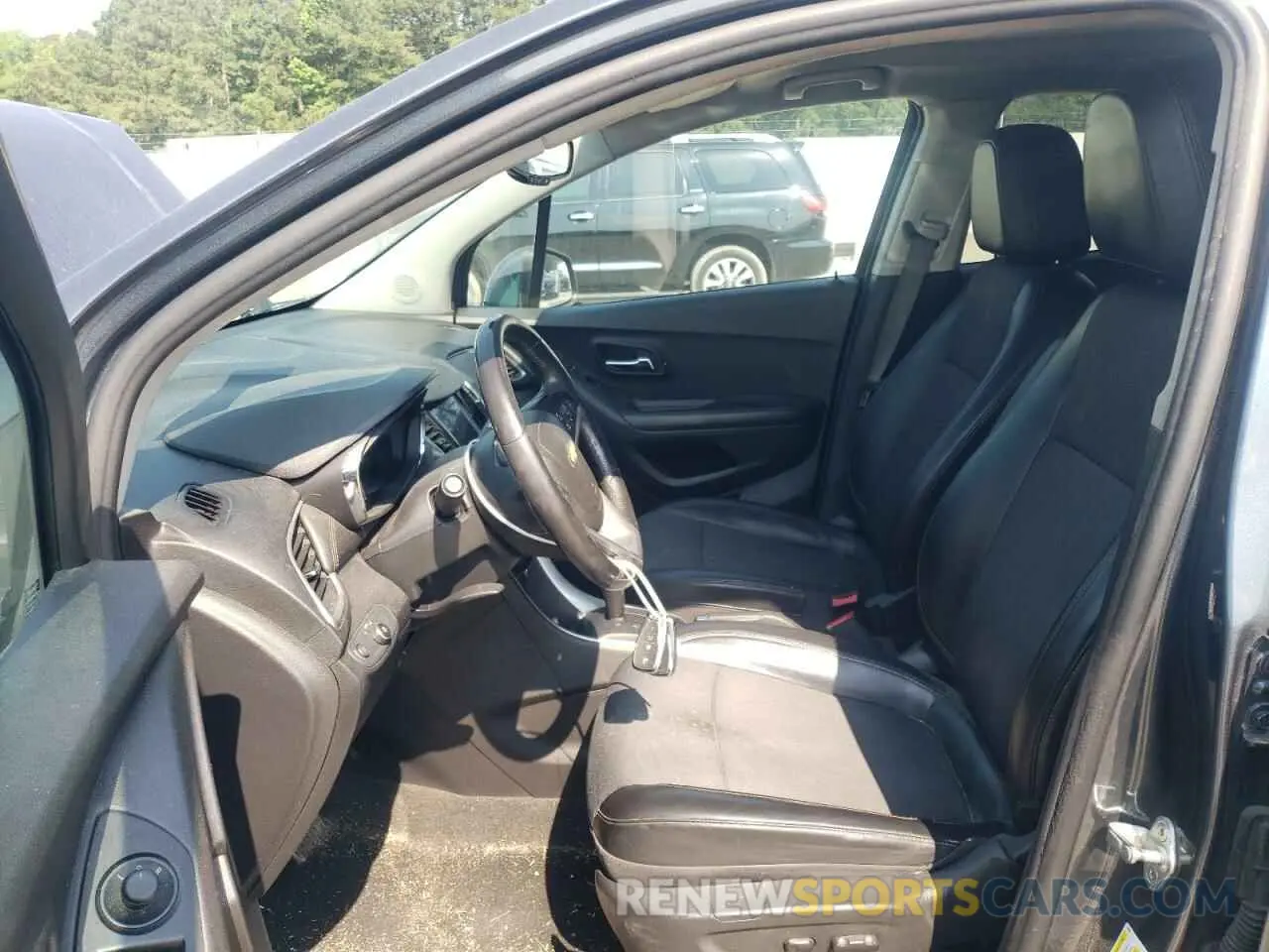 7 Photograph of a damaged car KL7CJPSM2NB512760 CHEVROLET TRAX 2022