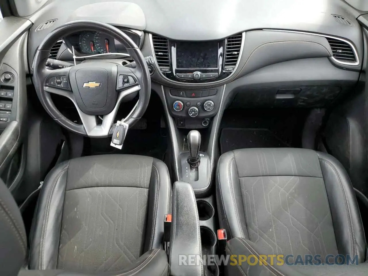 8 Photograph of a damaged car KL7CJPSM2NB568066 CHEVROLET TRAX 2022