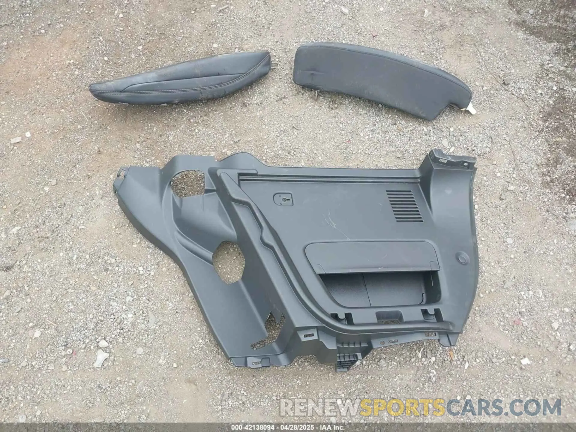 18 Photograph of a damaged car KL7CJPSM3NB506658 CHEVROLET TRAX 2022