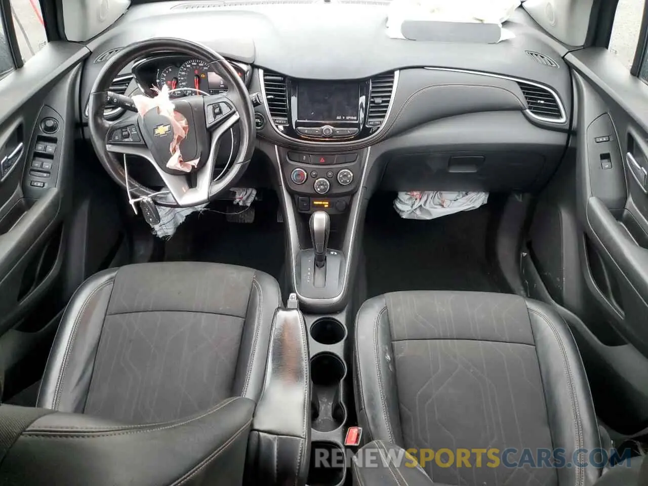 8 Photograph of a damaged car KL7CJPSM3NB536467 CHEVROLET TRAX 2022