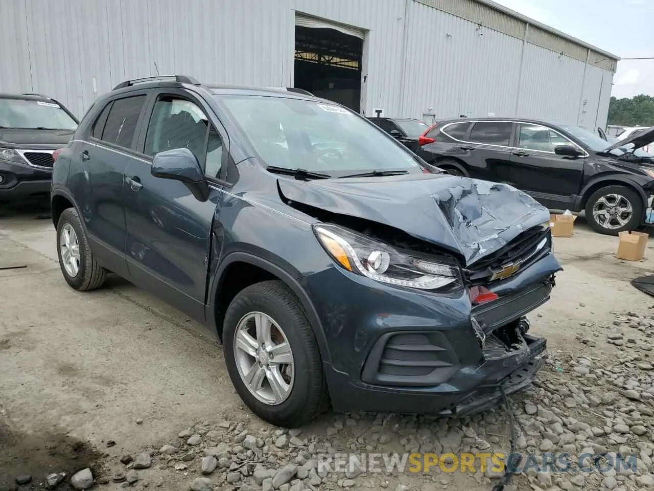 4 Photograph of a damaged car KL7CJPSM3NB540129 CHEVROLET TRAX 2022