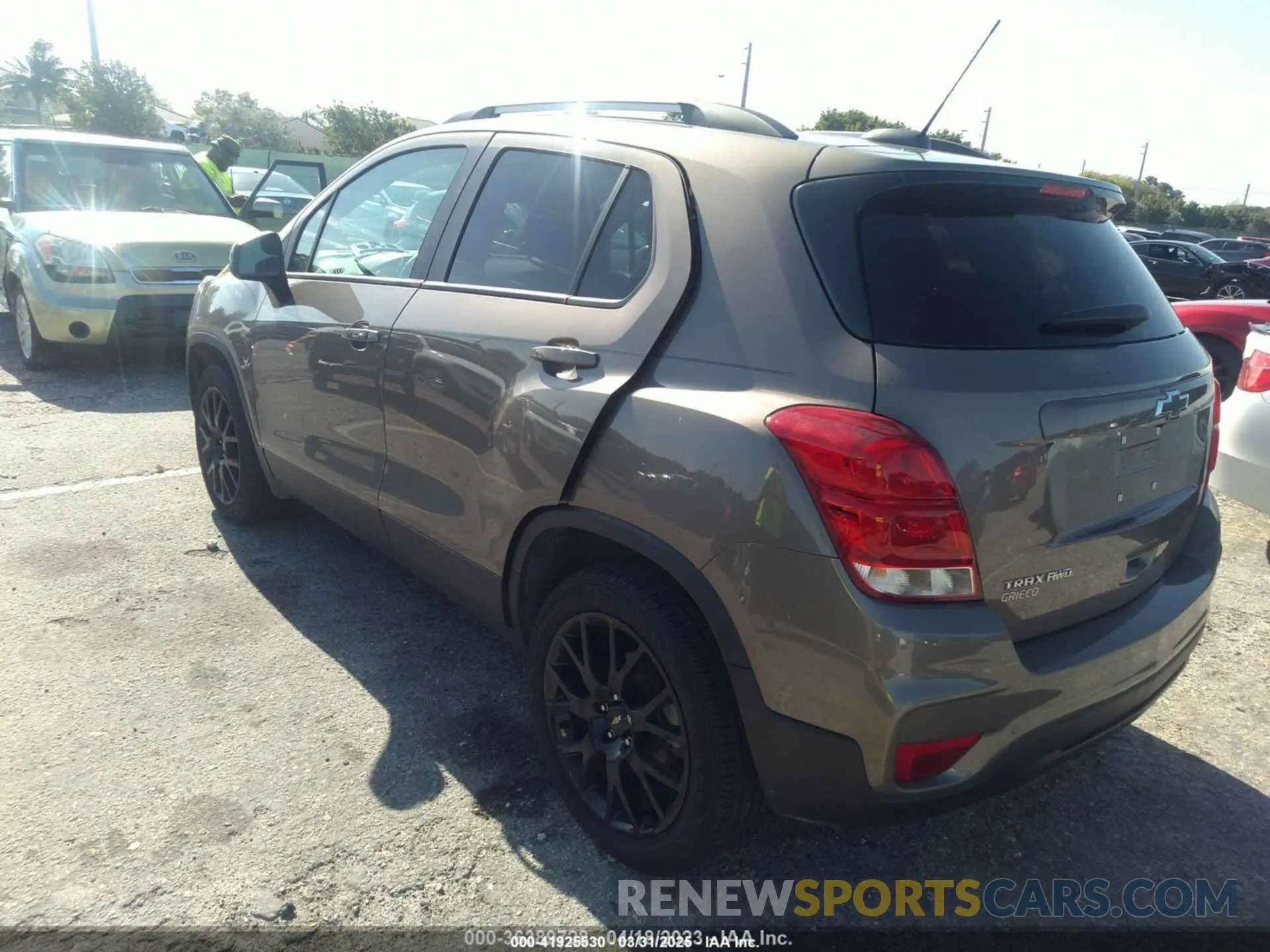 3 Photograph of a damaged car KL7CJPSM3NB542396 CHEVROLET TRAX 2022