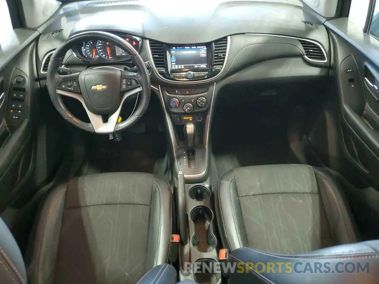 8 Photograph of a damaged car KL7CJPSM5NB524627 CHEVROLET TRAX 2022