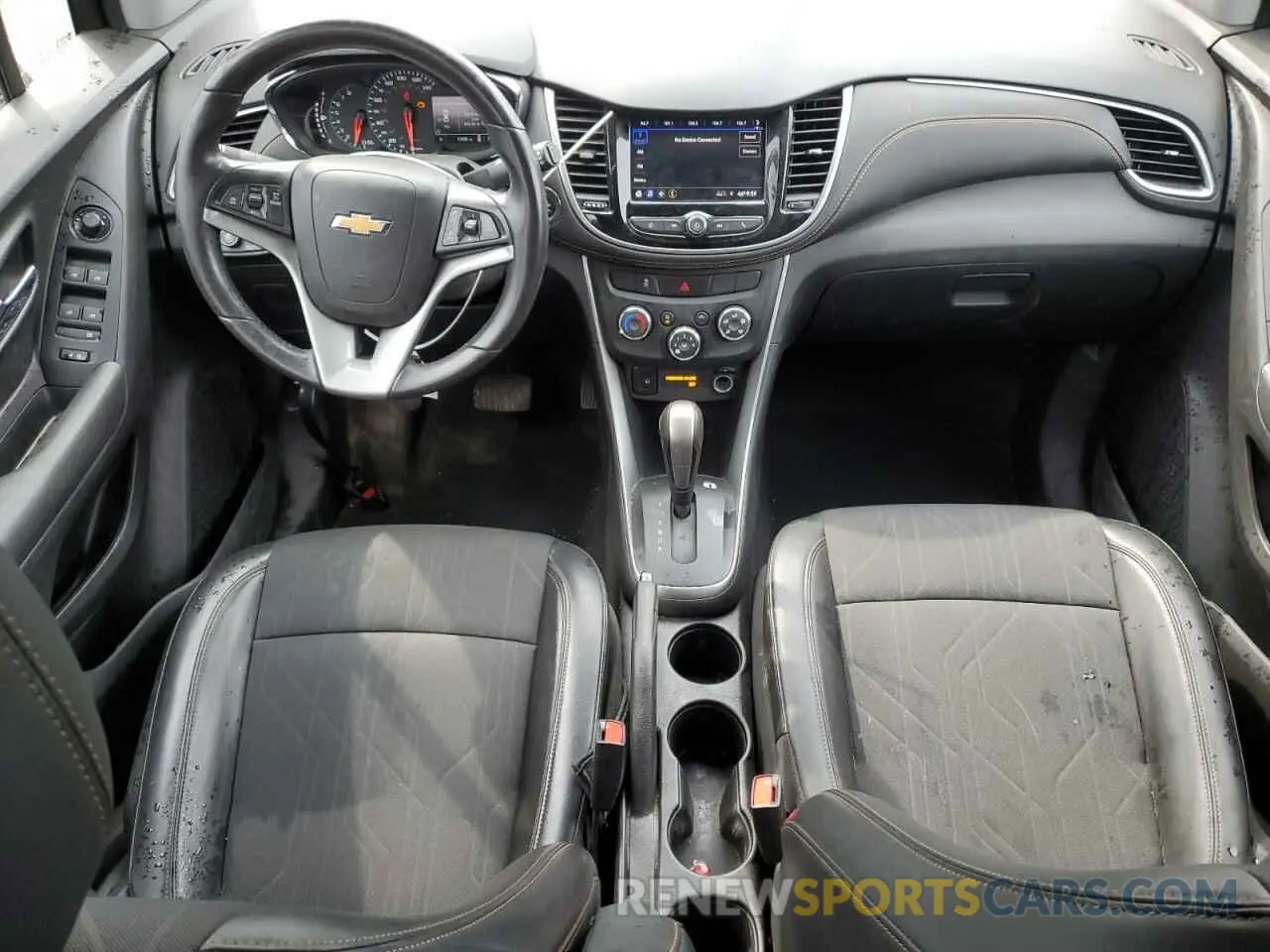 8 Photograph of a damaged car KL7CJPSM7NB528484 CHEVROLET TRAX 2022