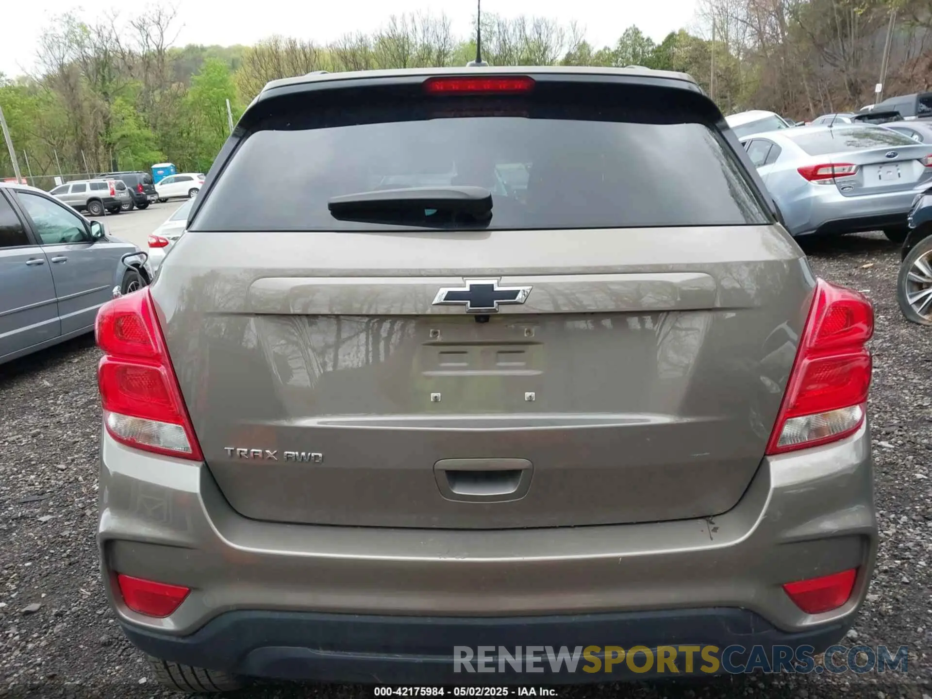 17 Photograph of a damaged car KL7CJPSM7NB541431 CHEVROLET TRAX 2022