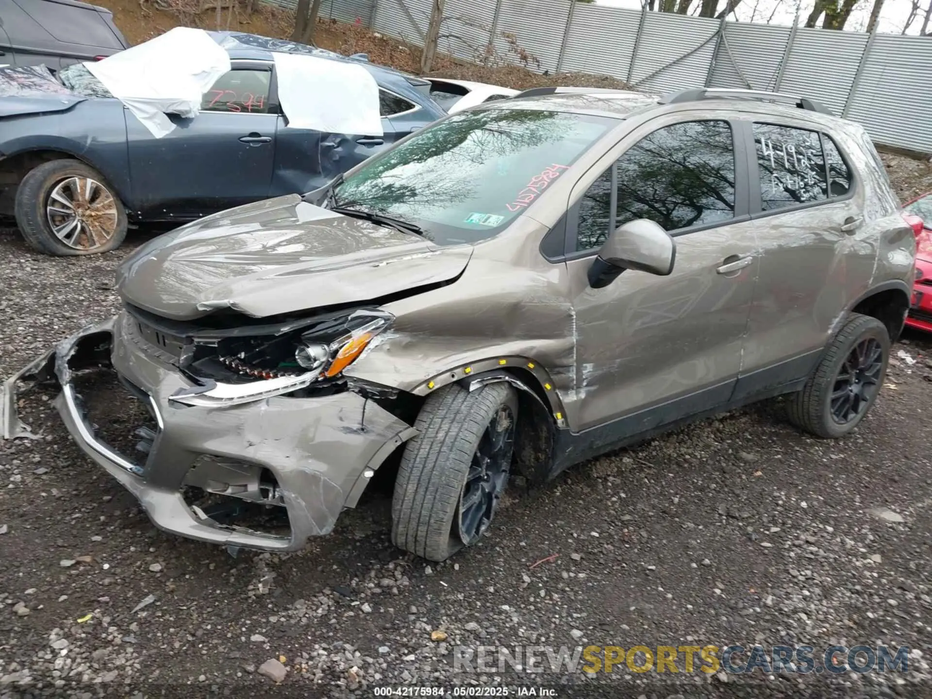 2 Photograph of a damaged car KL7CJPSM7NB541431 CHEVROLET TRAX 2022