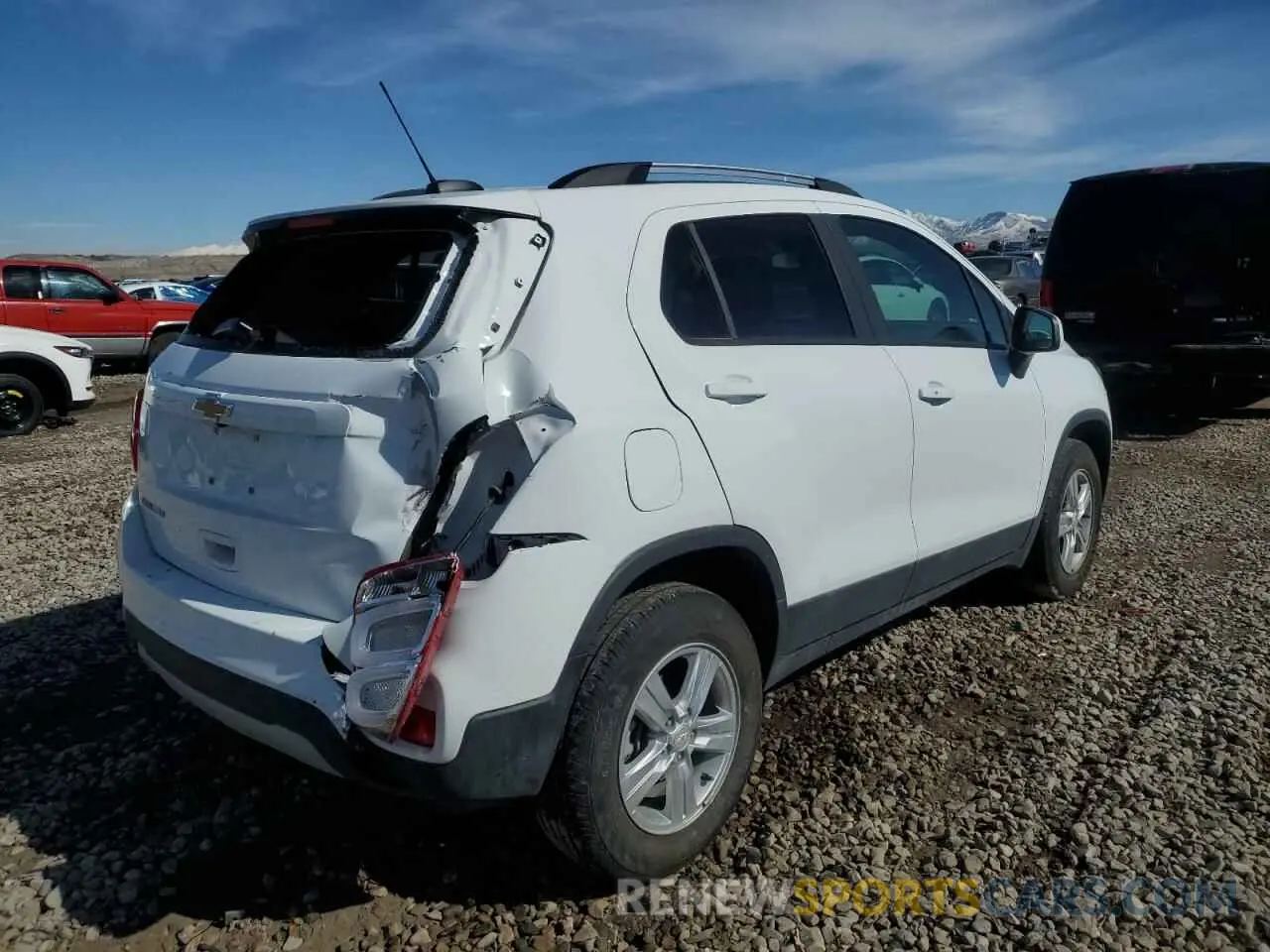 3 Photograph of a damaged car KL7CJPSM7NB564899 CHEVROLET TRAX 2022