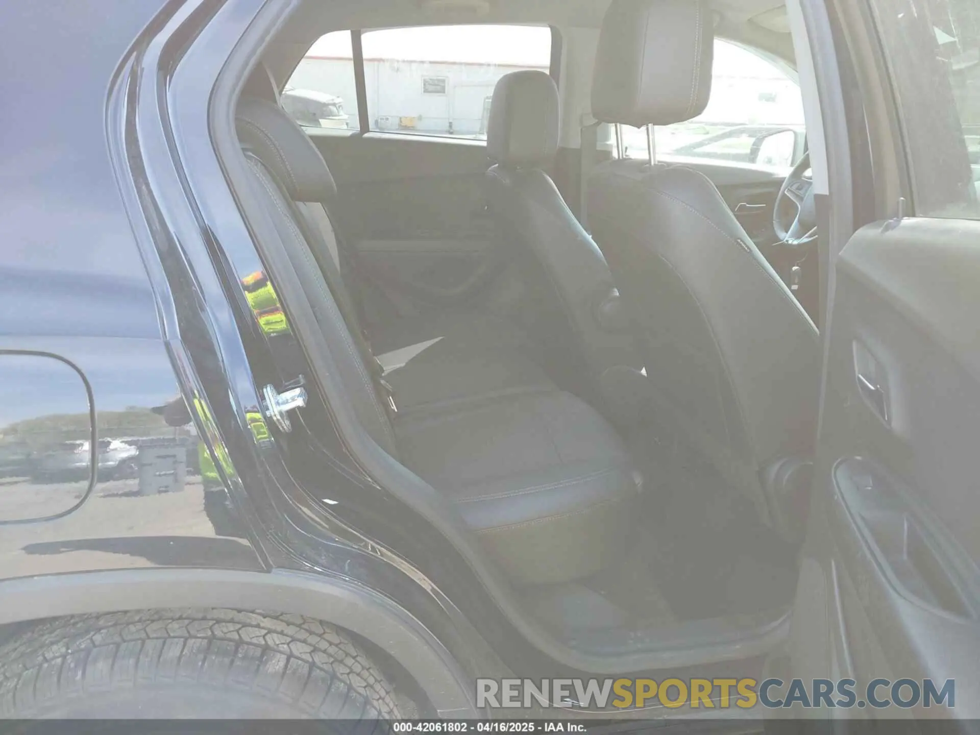 8 Photograph of a damaged car KL7CJPSM7NB568709 CHEVROLET TRAX 2022