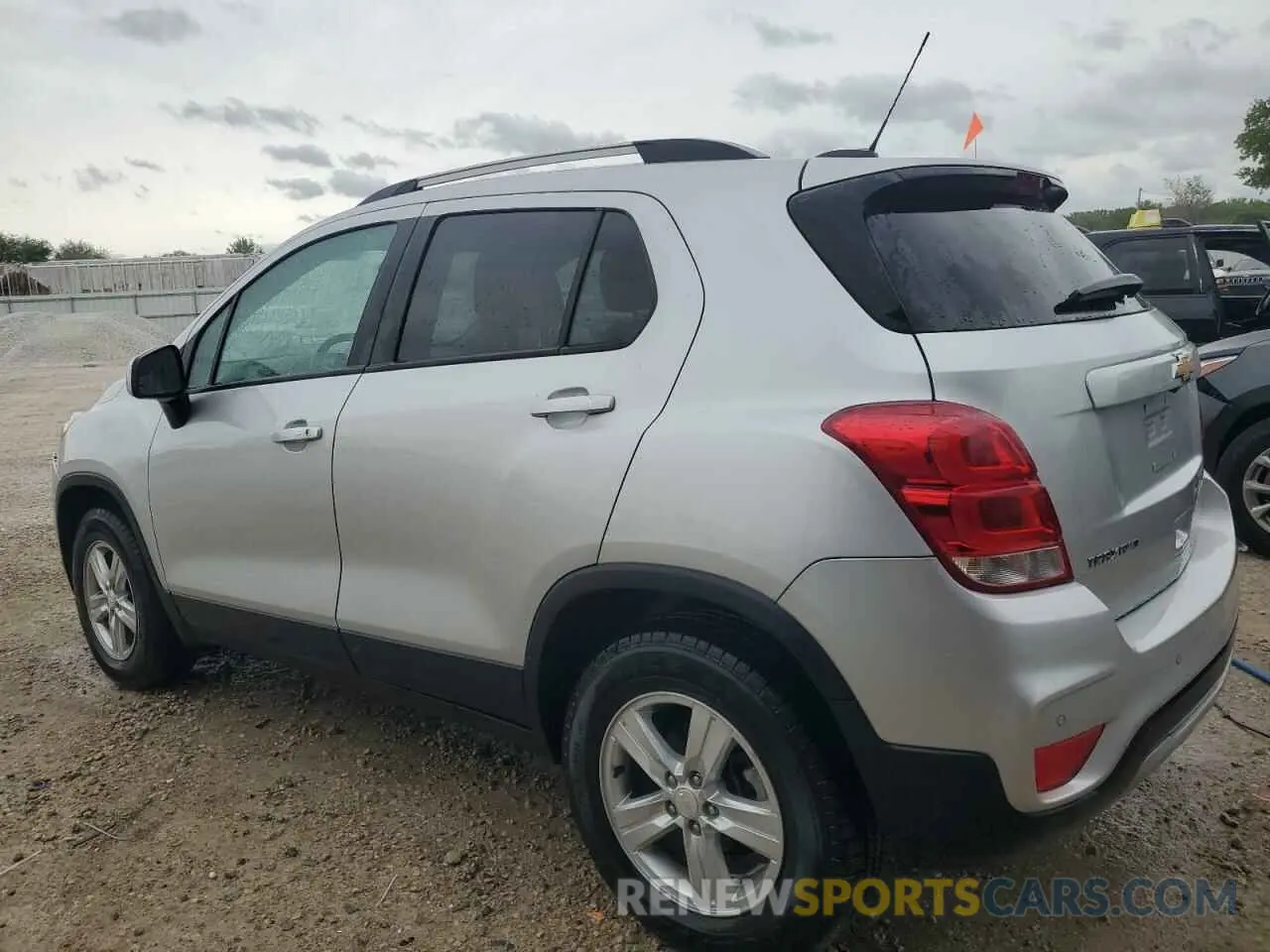 2 Photograph of a damaged car KL7CJPSM9NB532584 CHEVROLET TRAX 2022