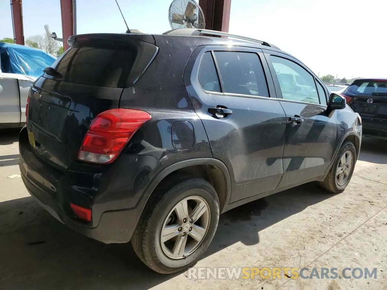 3 Photograph of a damaged car KL7CJPSM9NB534903 CHEVROLET TRAX 2022