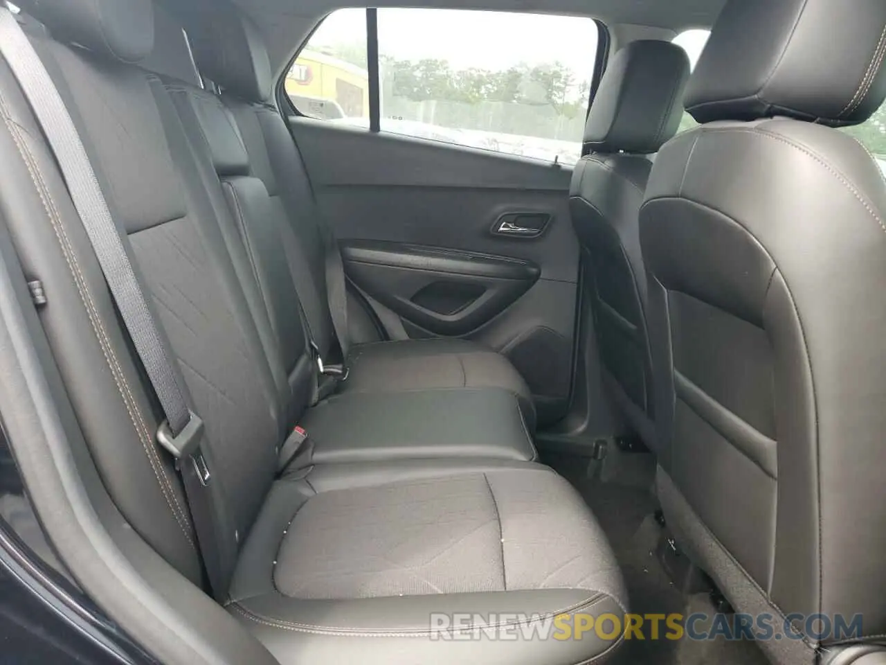 11 Photograph of a damaged car KL7CJPSM9NB558795 CHEVROLET TRAX 2022