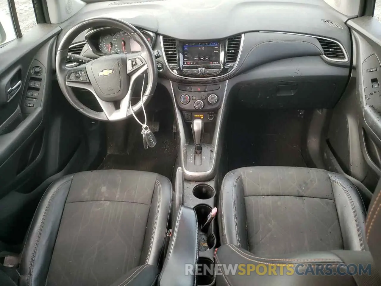 8 Photograph of a damaged car KL7CJPSMXNB536918 CHEVROLET TRAX 2022