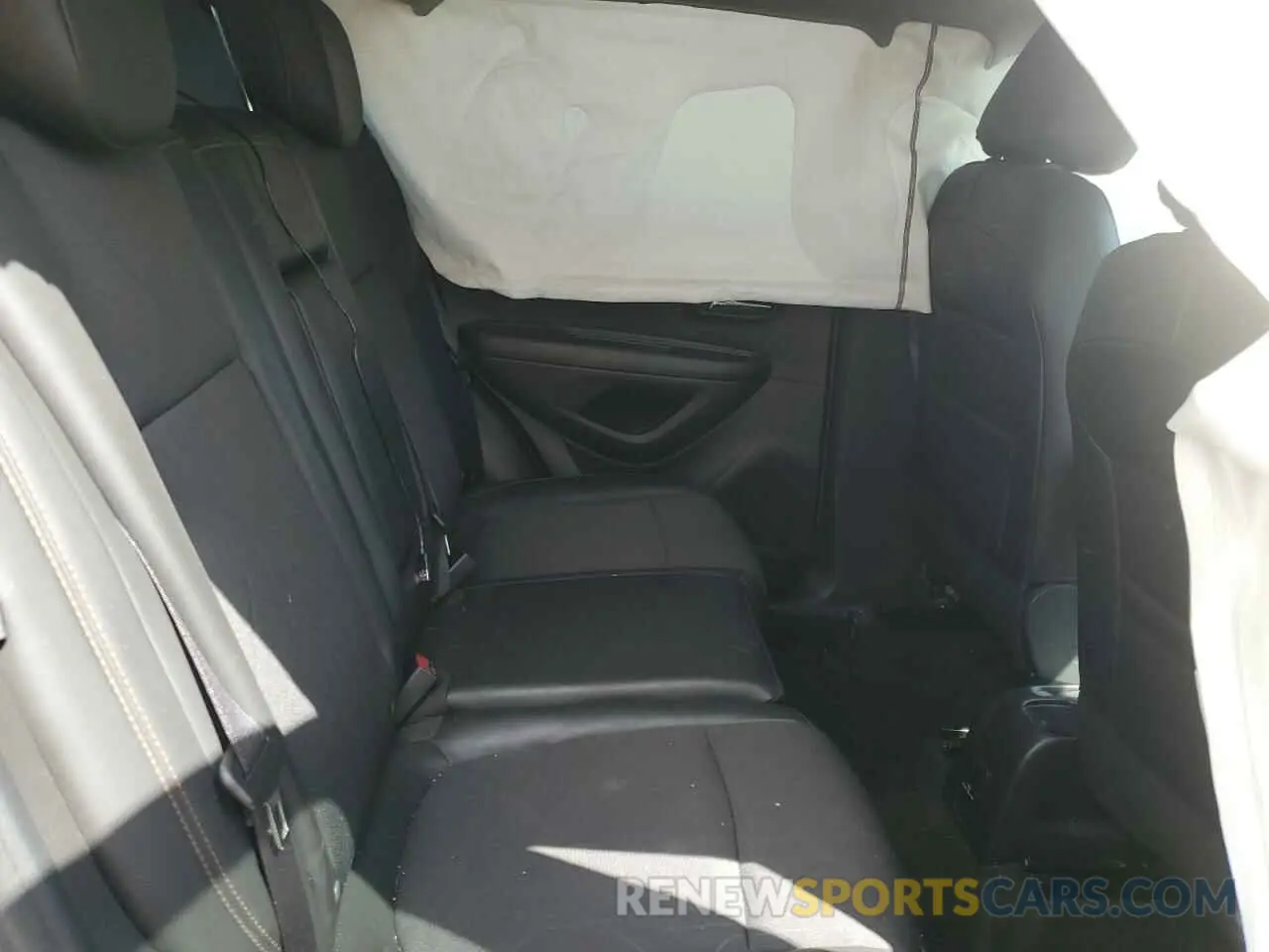 11 Photograph of a damaged car KL7CJPSMXNB547286 CHEVROLET TRAX 2022