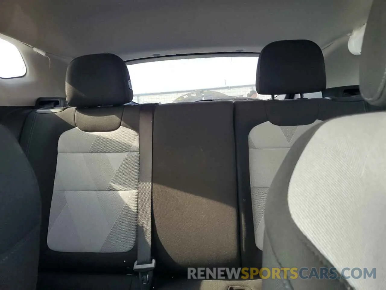 10 Photograph of a damaged car KL77LFE20RC132977 CHEVROLET TRAX 2024