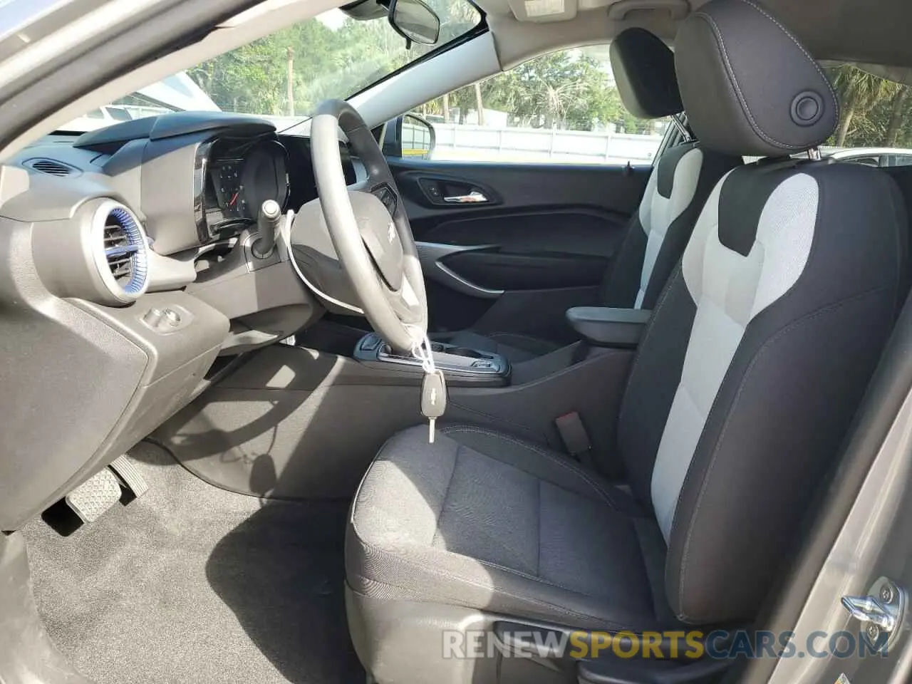 7 Photograph of a damaged car KL77LFE21RC044455 CHEVROLET TRAX 2024