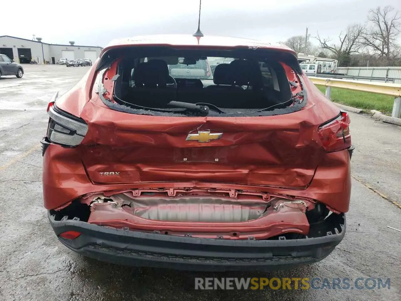 6 Photograph of a damaged car KL77LFE21RC049140 CHEVROLET TRAX 2024