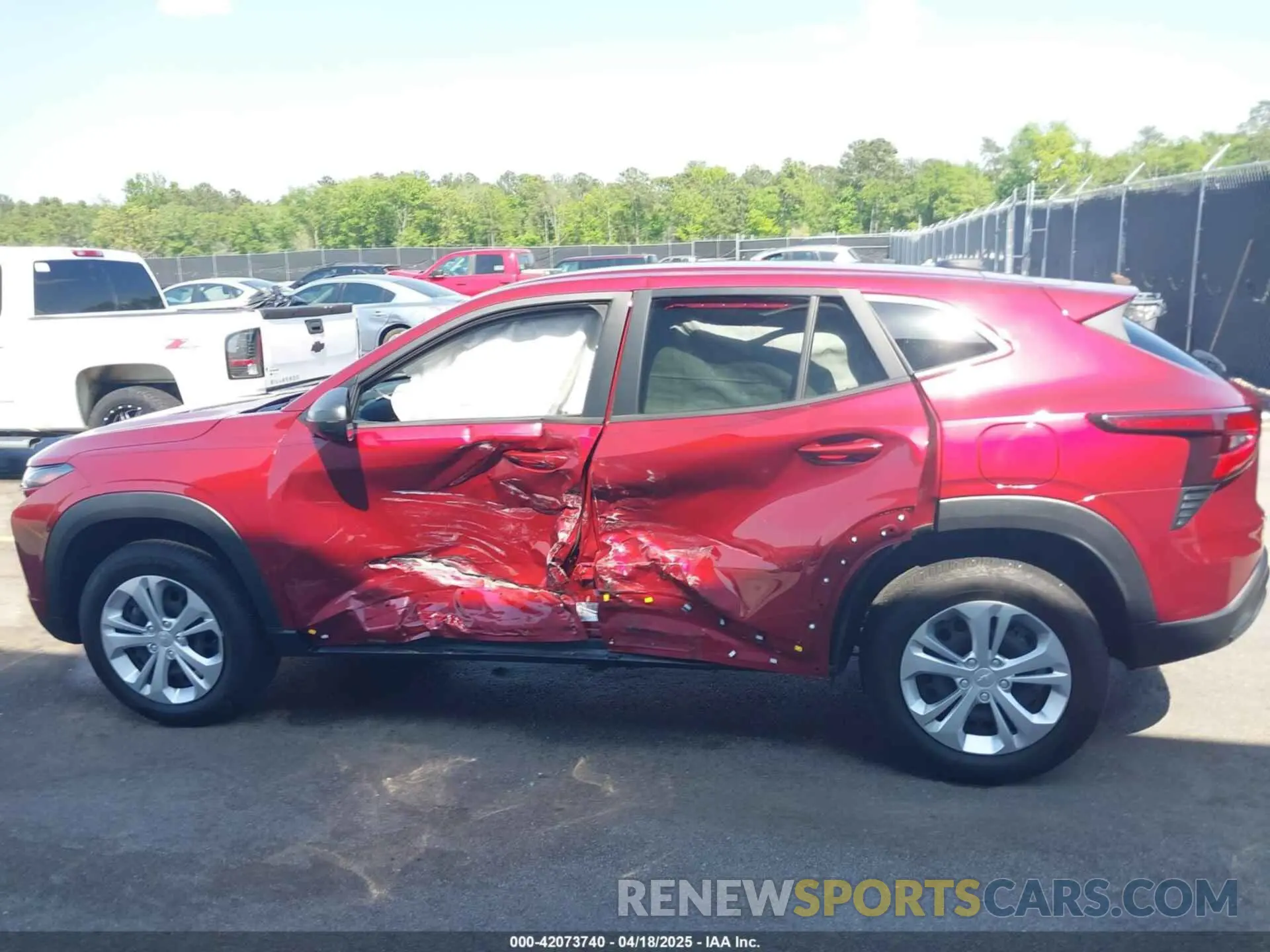 14 Photograph of a damaged car KL77LFE21RC094353 CHEVROLET TRAX 2024