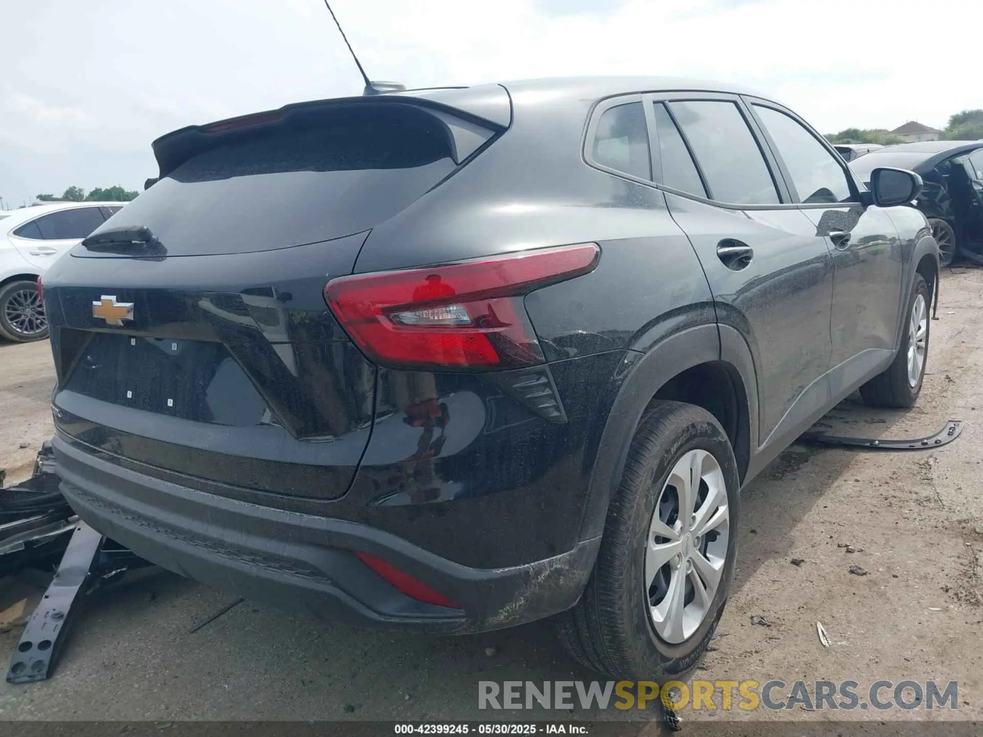 4 Photograph of a damaged car KL77LFE21RC139677 CHEVROLET TRAX 2024