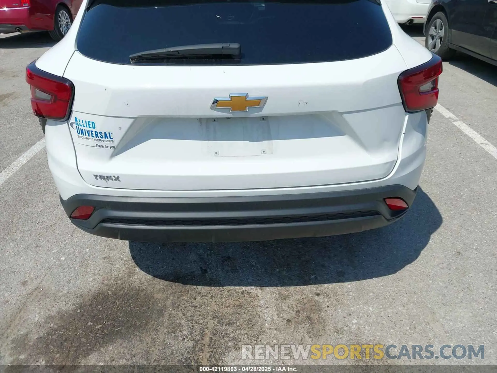 17 Photograph of a damaged car KL77LFE21RC140053 CHEVROLET TRAX 2024
