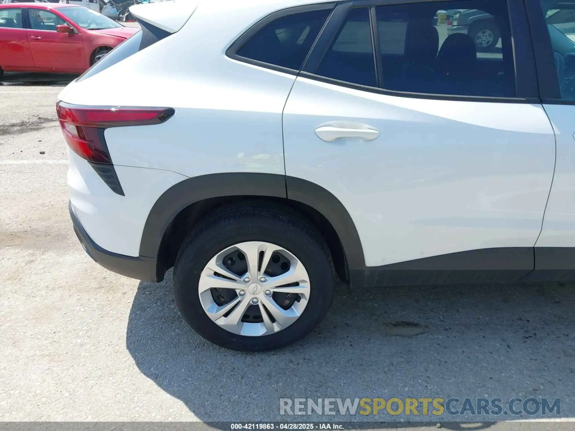 6 Photograph of a damaged car KL77LFE21RC140053 CHEVROLET TRAX 2024