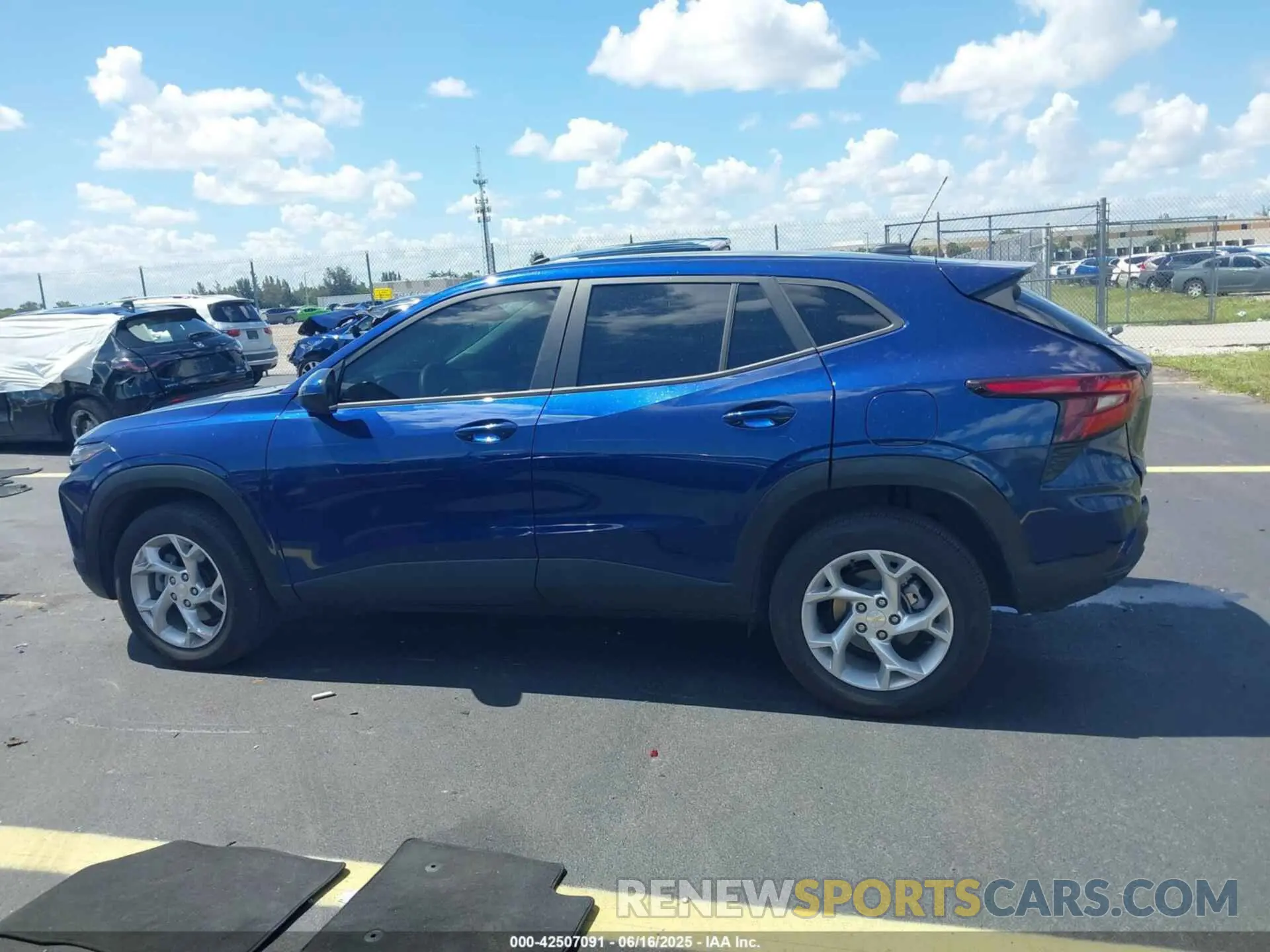 14 Photograph of a damaged car KL77LFE21RC162568 CHEVROLET TRAX 2024