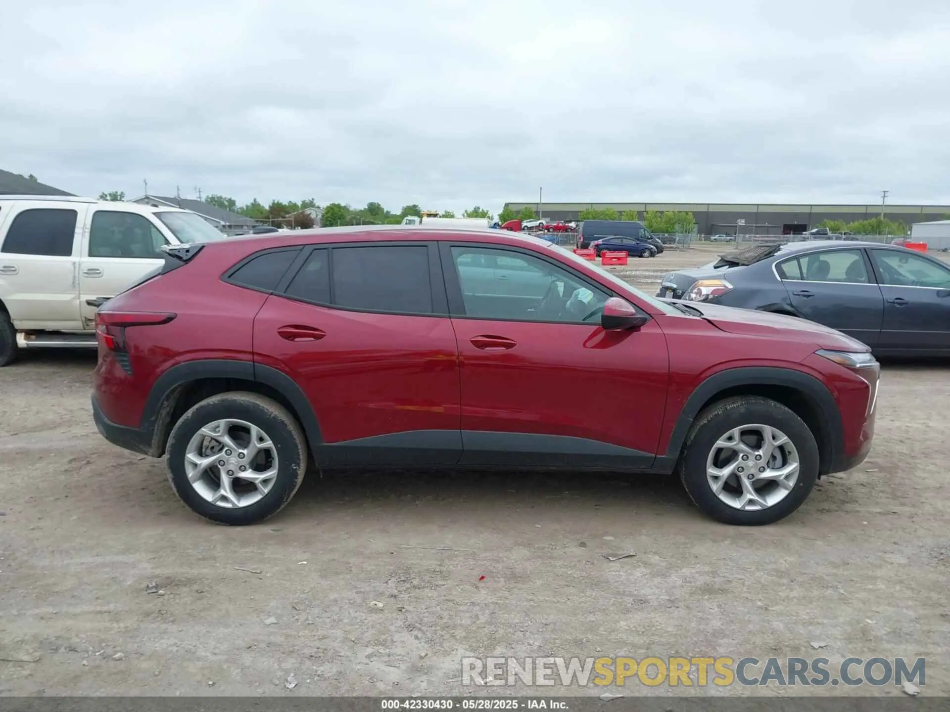 13 Photograph of a damaged car KL77LFE21RC229542 CHEVROLET TRAX 2024
