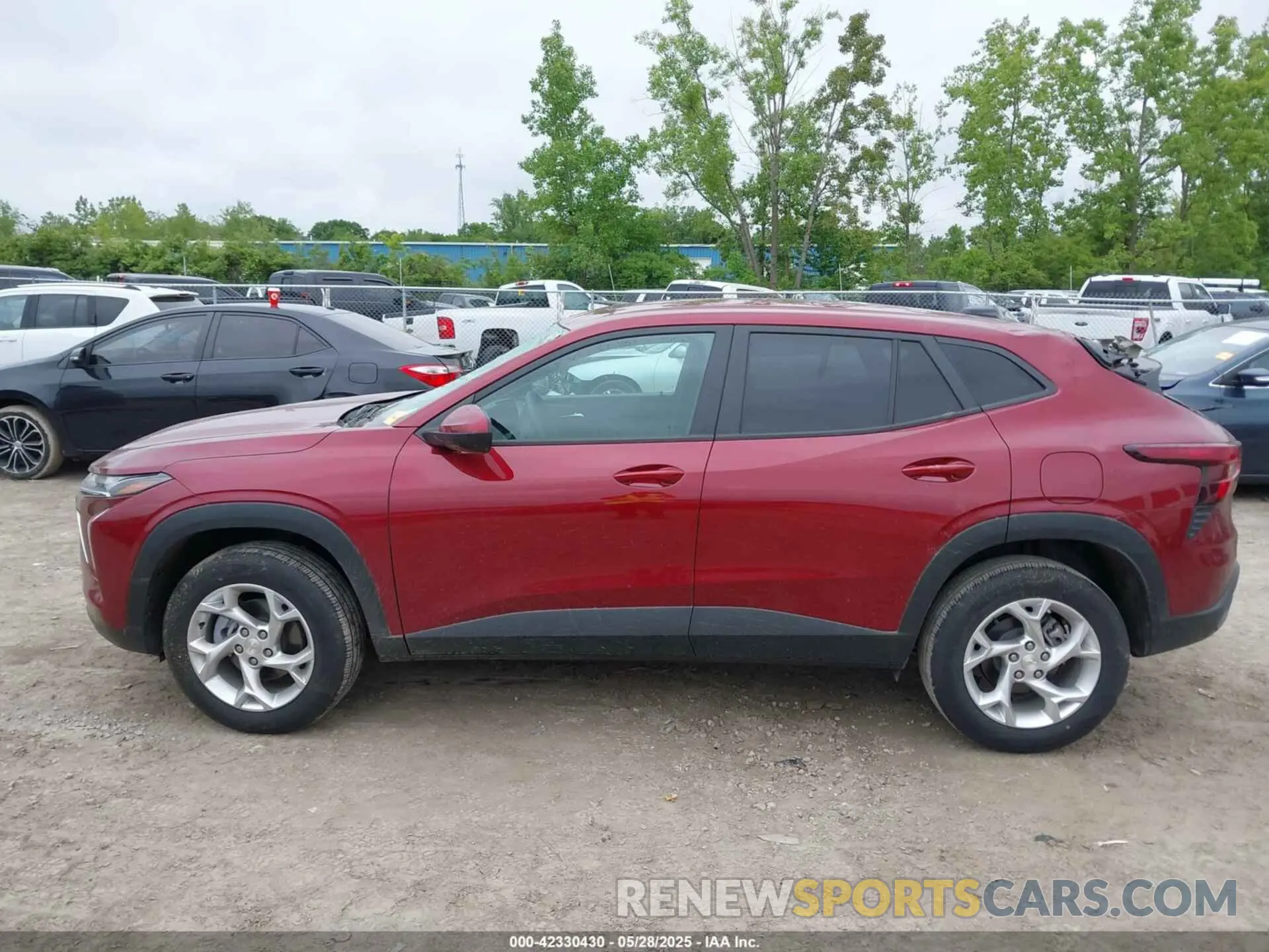 14 Photograph of a damaged car KL77LFE21RC229542 CHEVROLET TRAX 2024