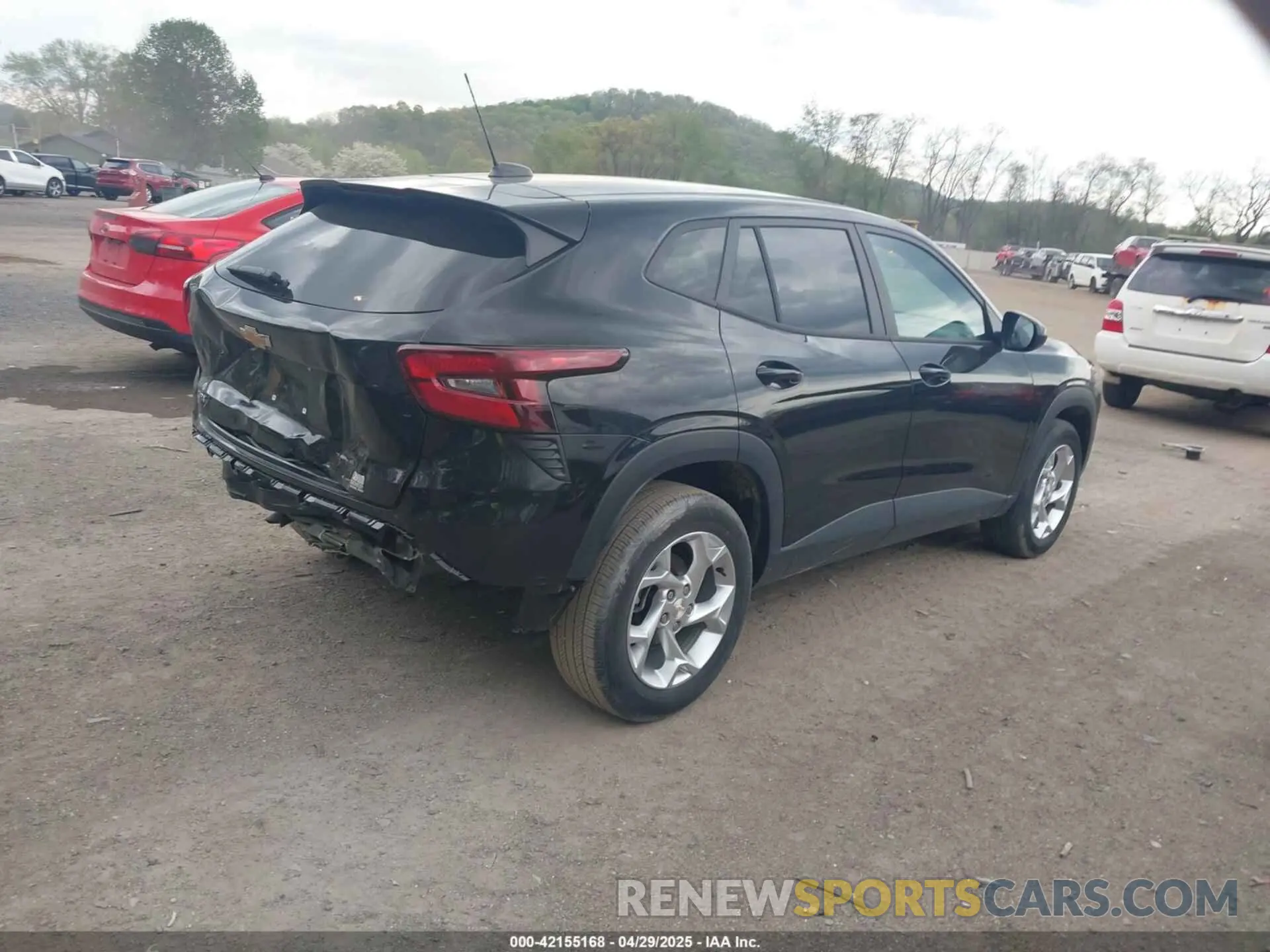 4 Photograph of a damaged car KL77LFE22RC073575 CHEVROLET TRAX 2024