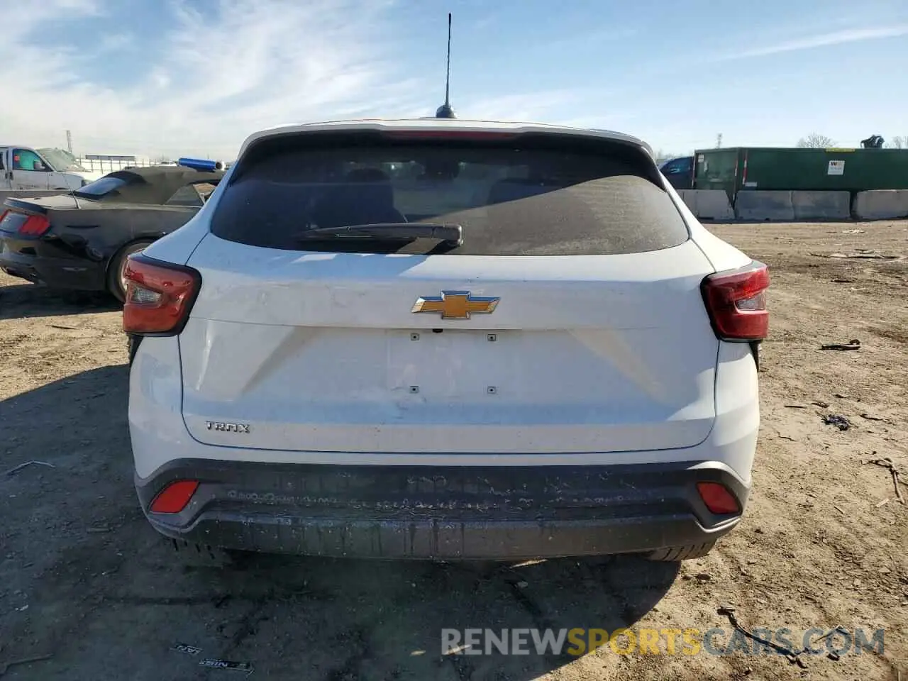 6 Photograph of a damaged car KL77LFE22RC151823 CHEVROLET TRAX 2024