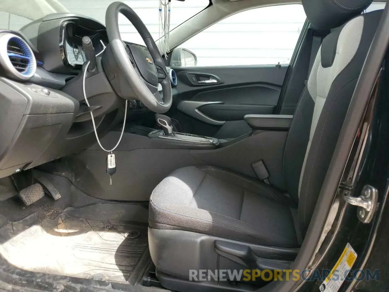 7 Photograph of a damaged car KL77LFE22RC163728 CHEVROLET TRAX 2024