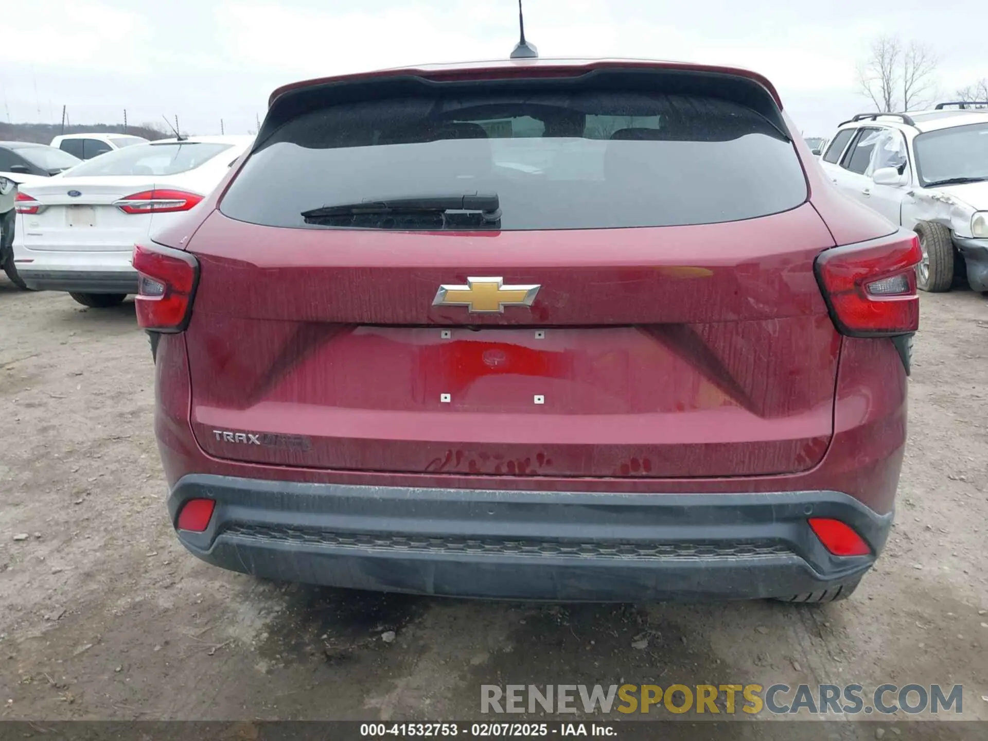 17 Photograph of a damaged car KL77LFE22RC209591 CHEVROLET TRAX 2024