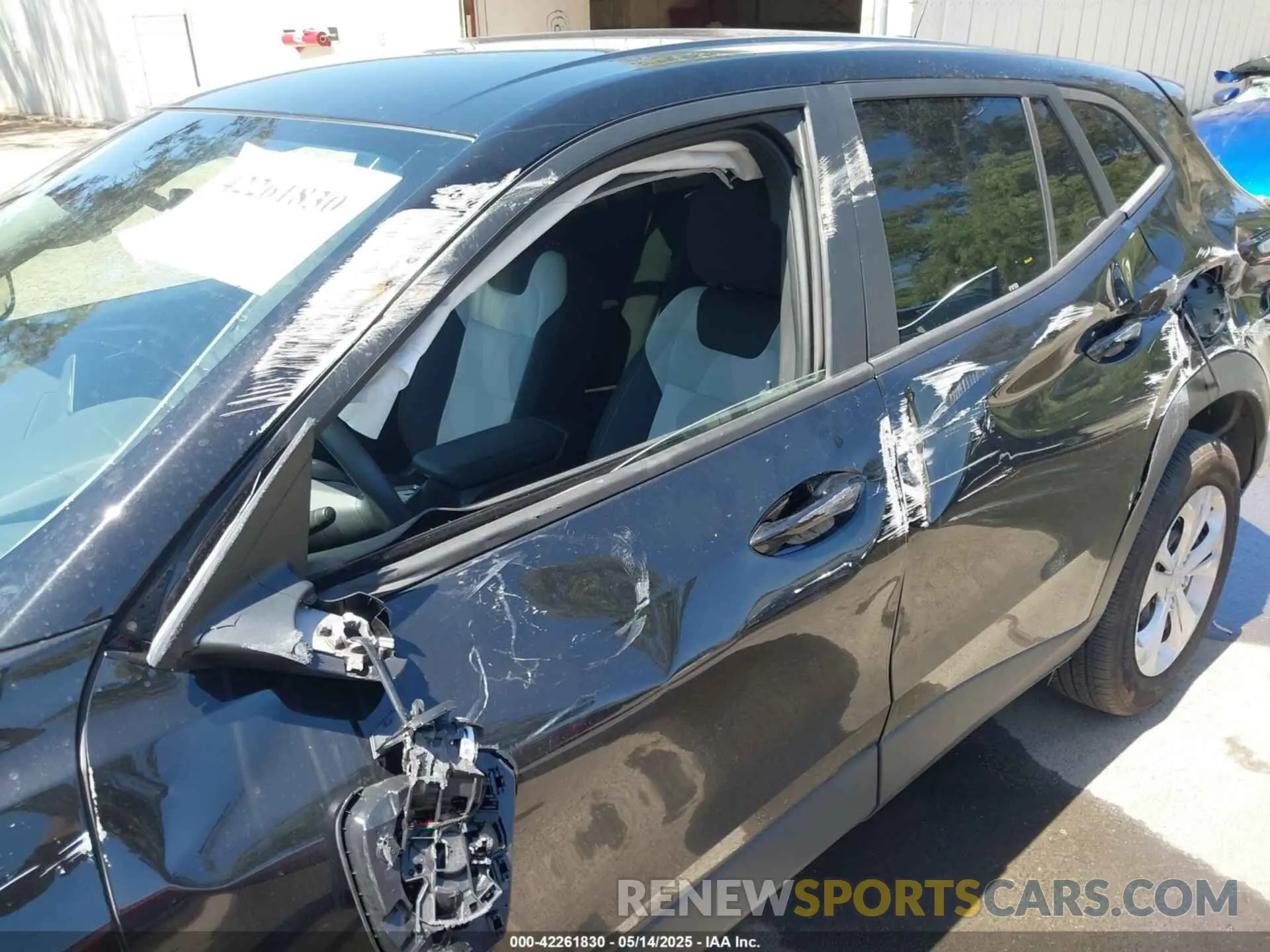 17 Photograph of a damaged car KL77LFE22RC230506 CHEVROLET TRAX 2024