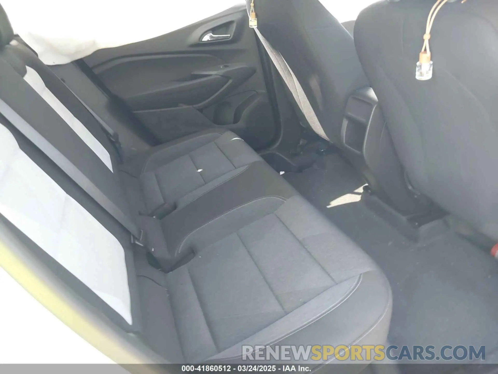 8 Photograph of a damaged car KL77LFE23RC101819 CHEVROLET TRAX 2024