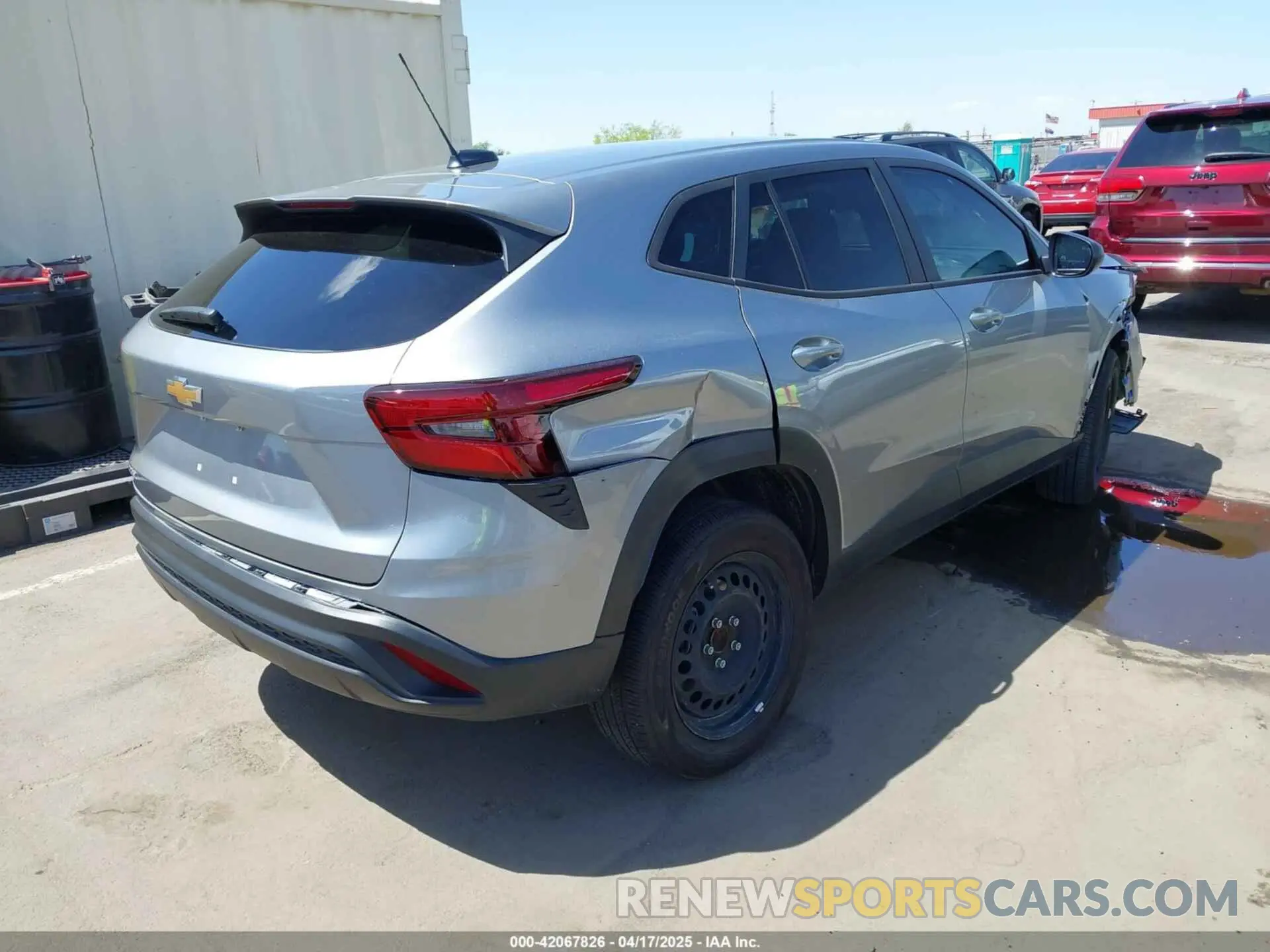 4 Photograph of a damaged car KL77LFE24RC122470 CHEVROLET TRAX 2024