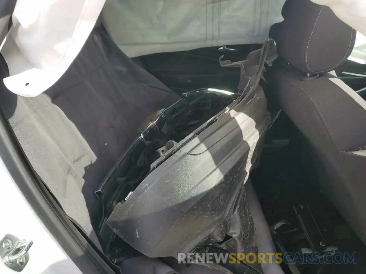 12 Photograph of a damaged car KL77LFE24RC138782 CHEVROLET TRAX 2024