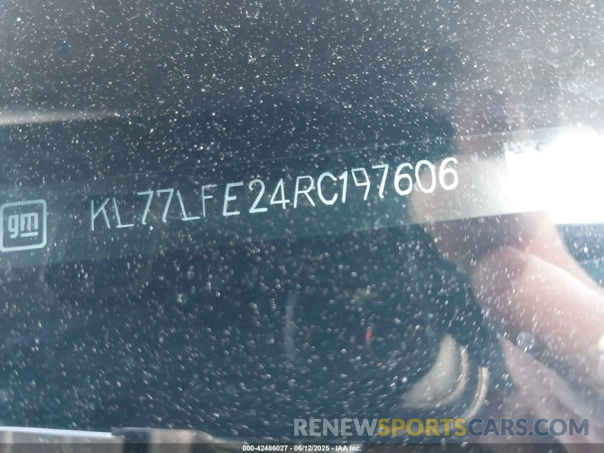 9 Photograph of a damaged car KL77LFE24RC197606 CHEVROLET TRAX 2024