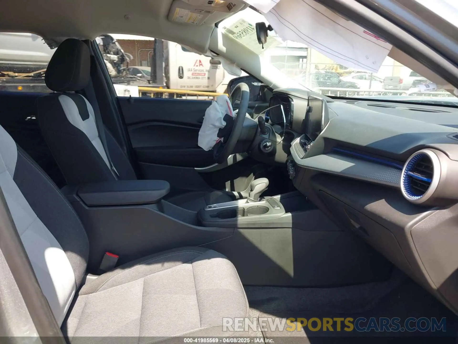 5 Photograph of a damaged car KL77LFE24RC219376 CHEVROLET TRAX 2024