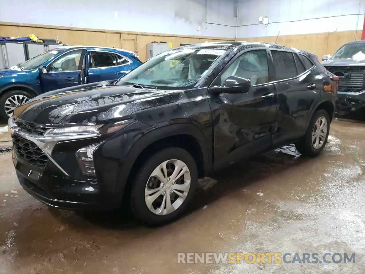 1 Photograph of a damaged car KL77LFE25RC037086 CHEVROLET TRAX 2024