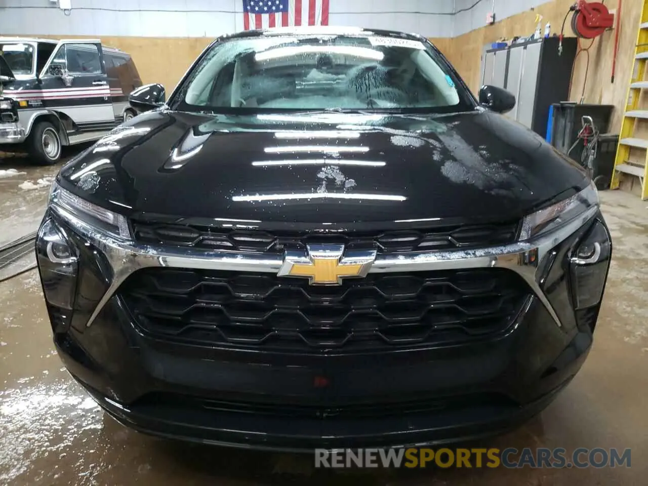 5 Photograph of a damaged car KL77LFE25RC037086 CHEVROLET TRAX 2024