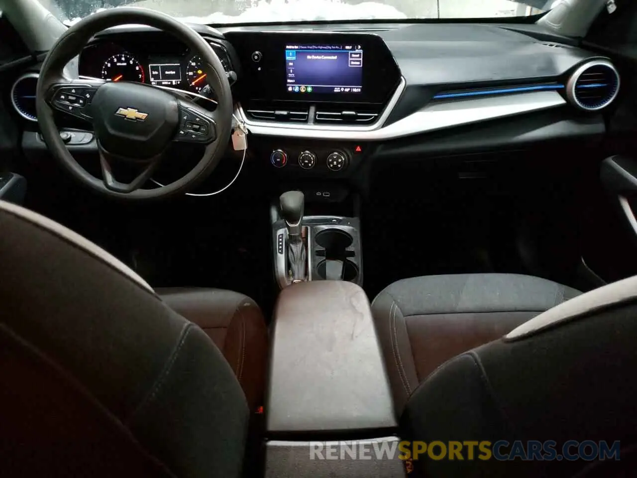 8 Photograph of a damaged car KL77LFE25RC037086 CHEVROLET TRAX 2024