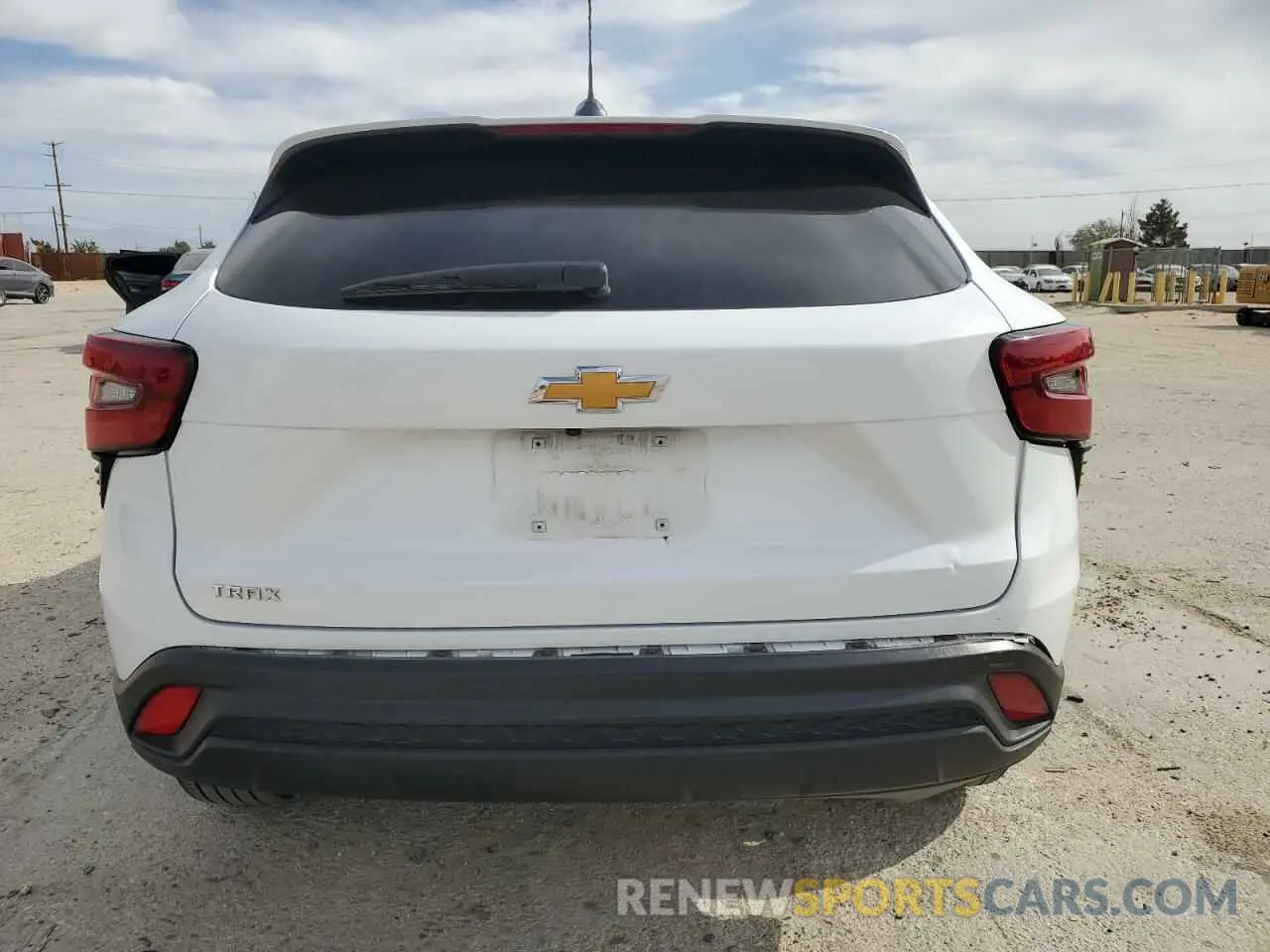 6 Photograph of a damaged car KL77LFE25RC047813 CHEVROLET TRAX 2024