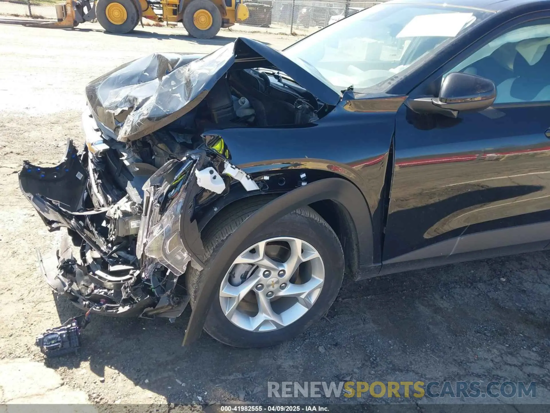 17 Photograph of a damaged car KL77LFE25RC107816 CHEVROLET TRAX 2024
